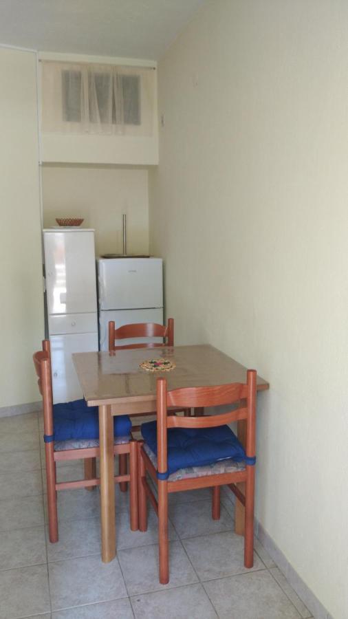 Moki Apartment Вис Екстериор снимка