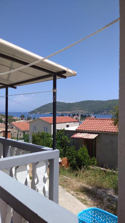 Moki Apartment Вис Екстериор снимка